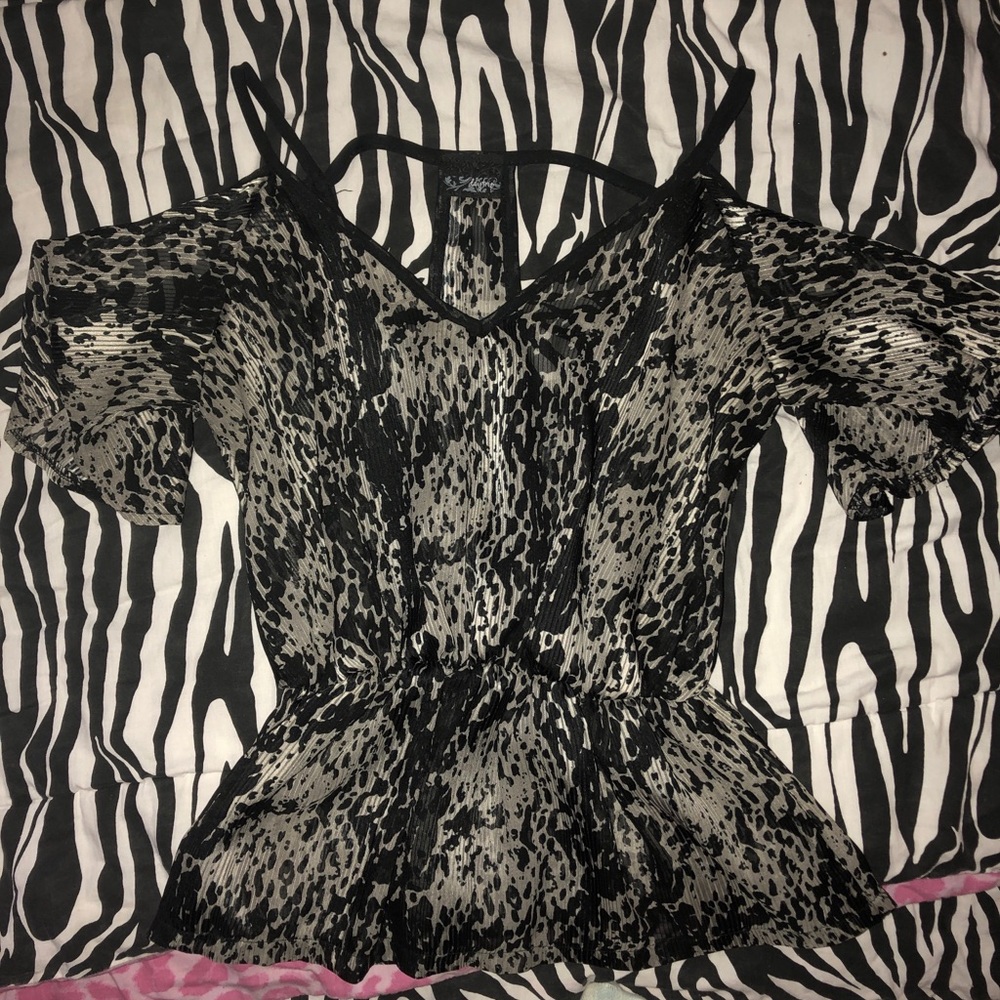 Shirt - Picture 2 of 3